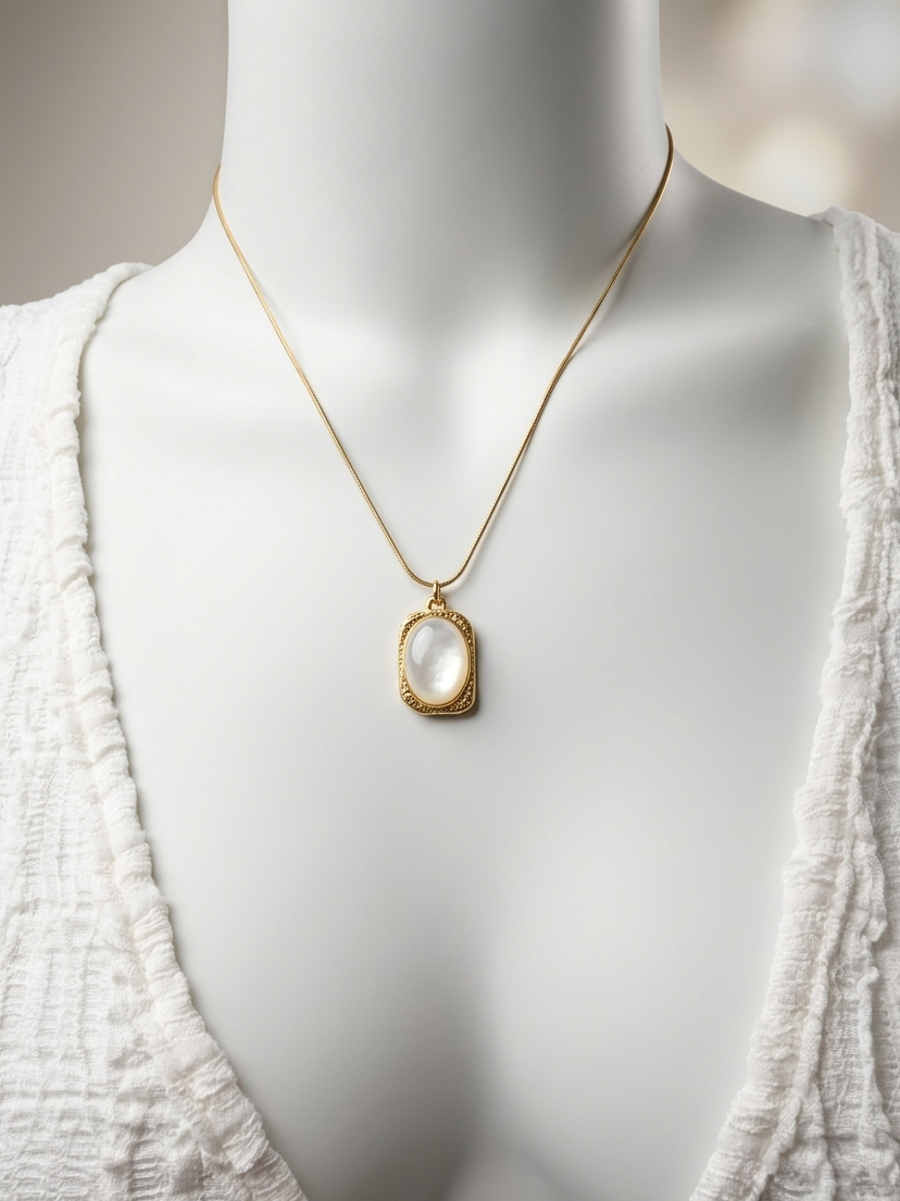 Collier IRIS doré