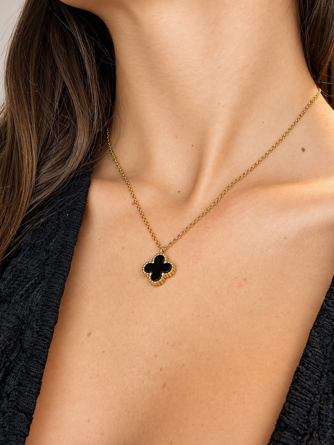 collier Mona